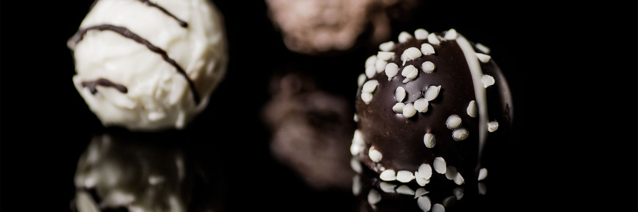 Energy Balls and Energy Bars by Balls and Bars - Truffles